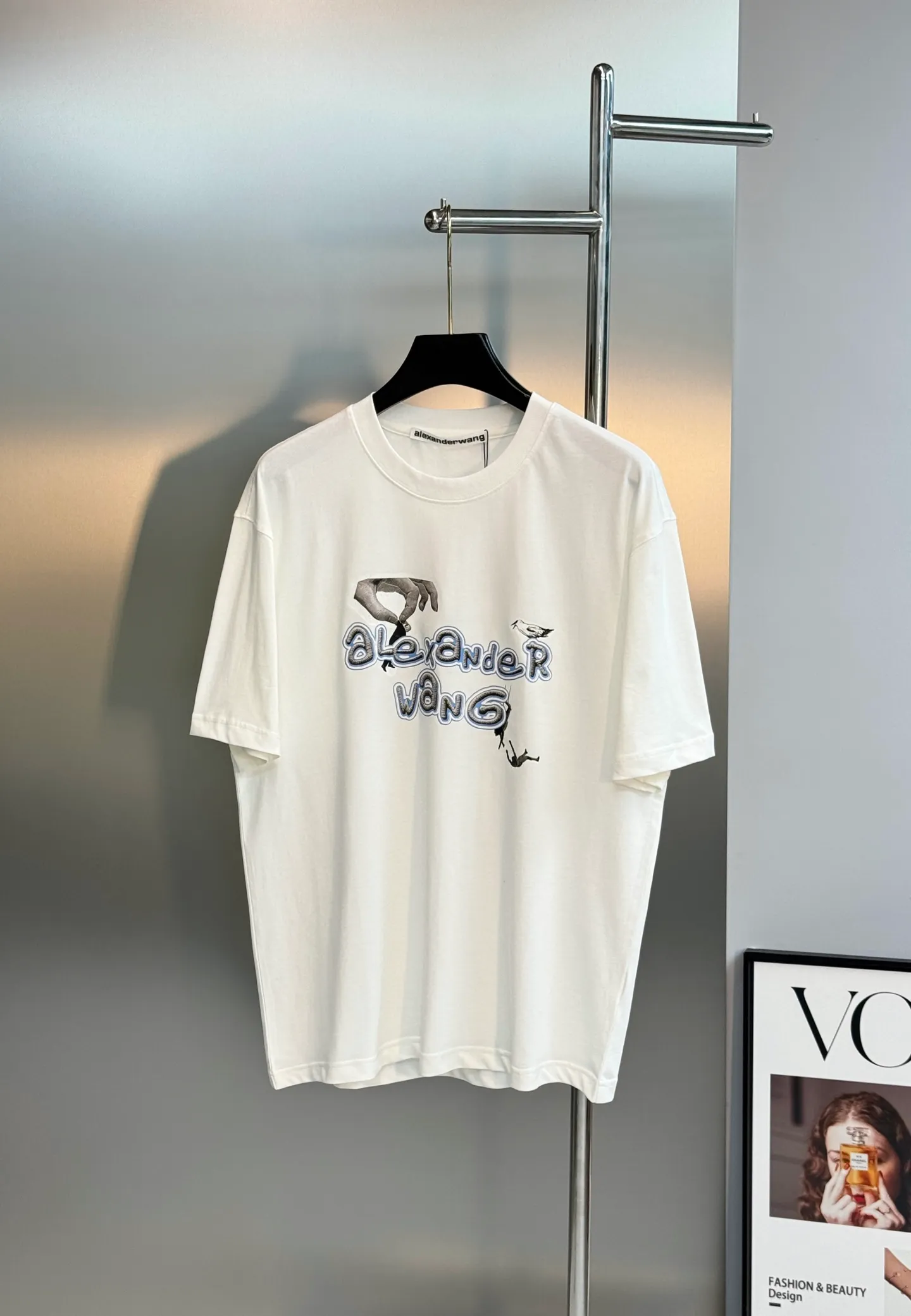 175 ⚜️Alexander Wang New Arrival T ｜ . Same Style❤️ ， ， 。 ， ， logo ， ， ， 。 ！ ：Black.White.Pink. .Sizes：S-3XL ❗️（175/145 L）